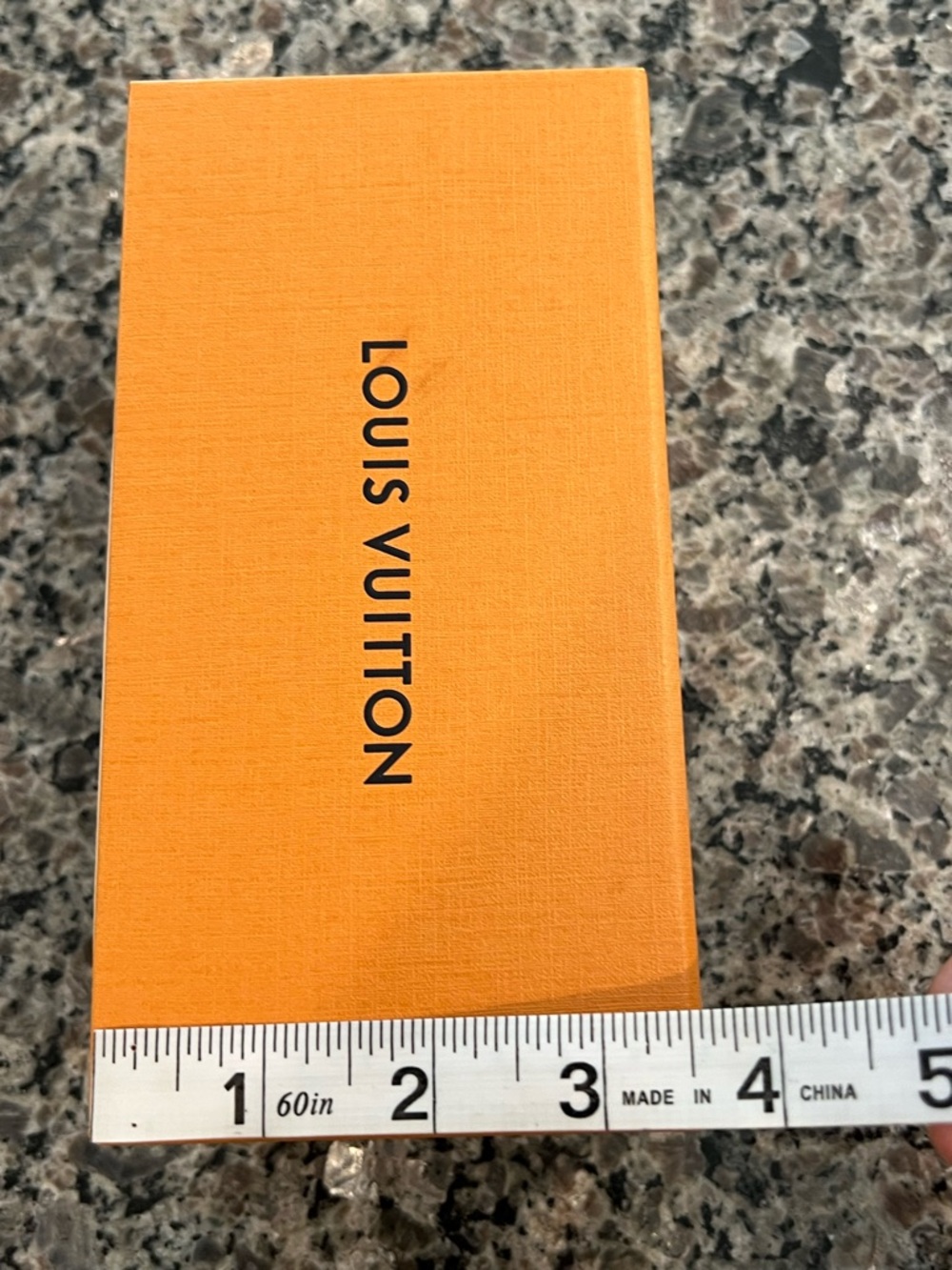 Lot of Louis Vuitton Paper Gift Bags, Boxes and Cards - Picture 7 of 16